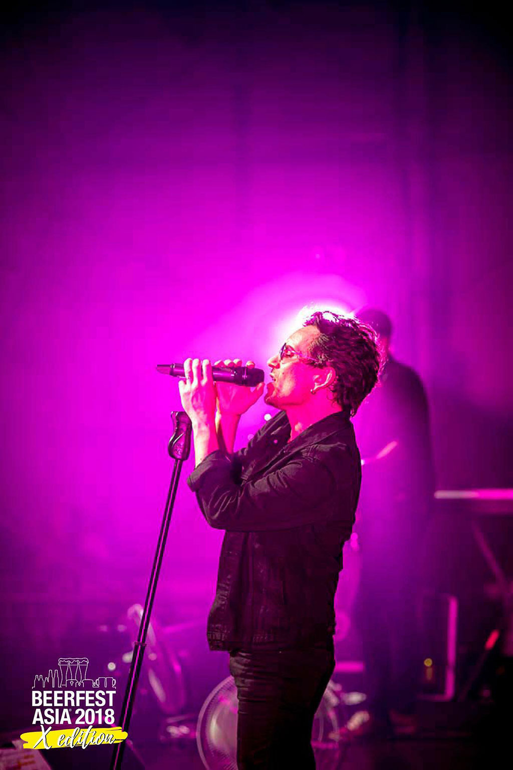 Fotografija iz galerije nastopov U2 tribute skupine Achtung Babies